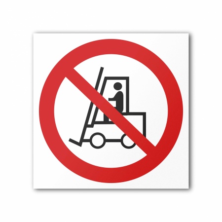 Знак P07 Запрещается движение средств напольного транспорта (P07M300300)